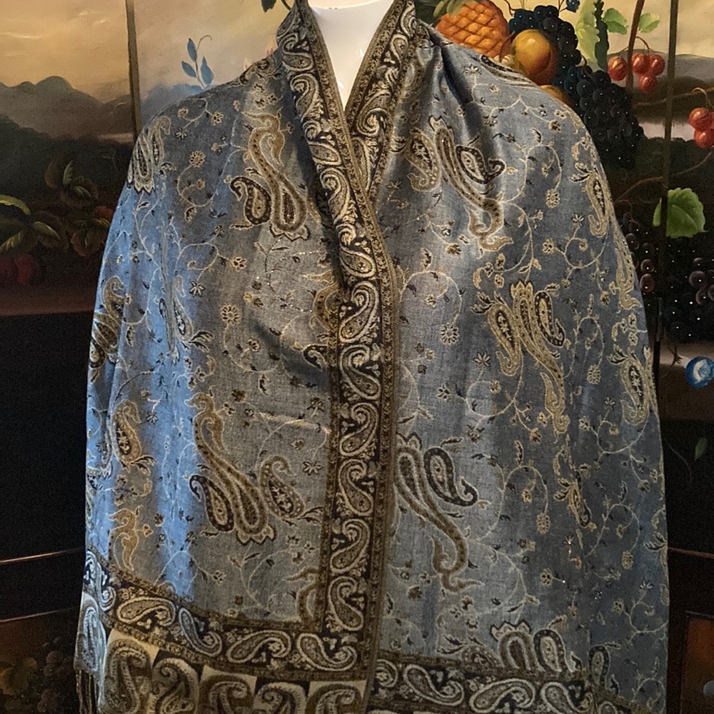 New imported silver/blue Diva Pashmina!